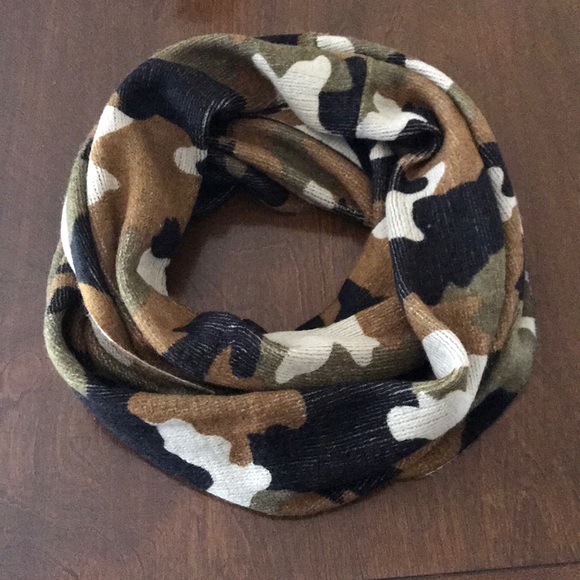 michael kors camo scarf